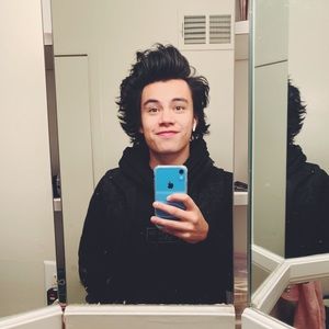 Meet your Posher, Thomas